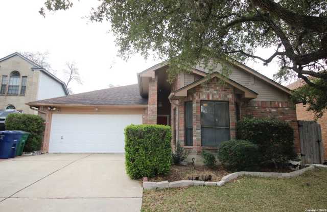 1023 HEDGESTONE DR photos photos