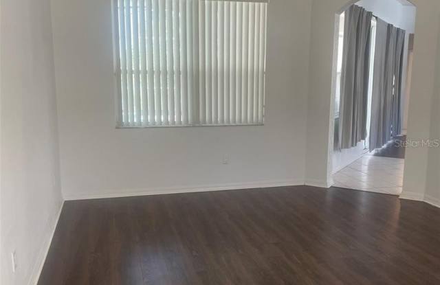 3941 ROSWELL Place Gallery 4