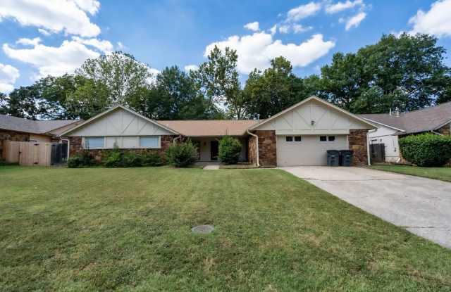 Spacious Brick Ranch in Union School District. photos photos