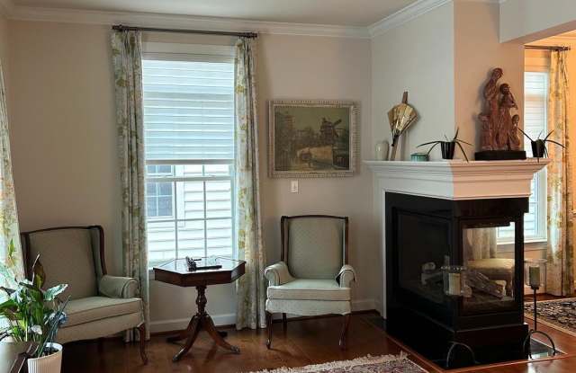 513 DEEP CREEK VIEW Gallery 3
