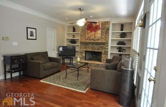 107 Lexington Pass Gallery 3
