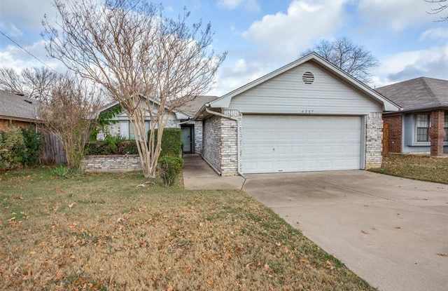 4207 Meadow Park Drive Gallery 2