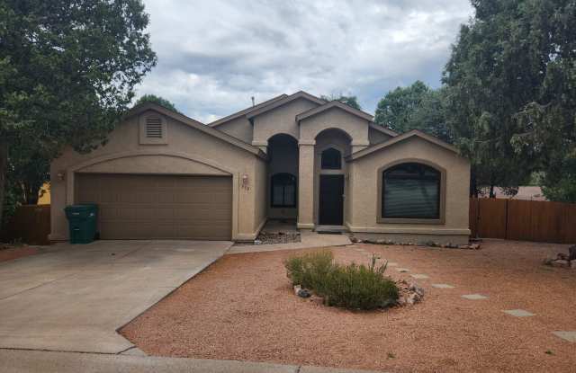 Beautiful 3 bed / 2 bath home in the Trailwood Community photos photos