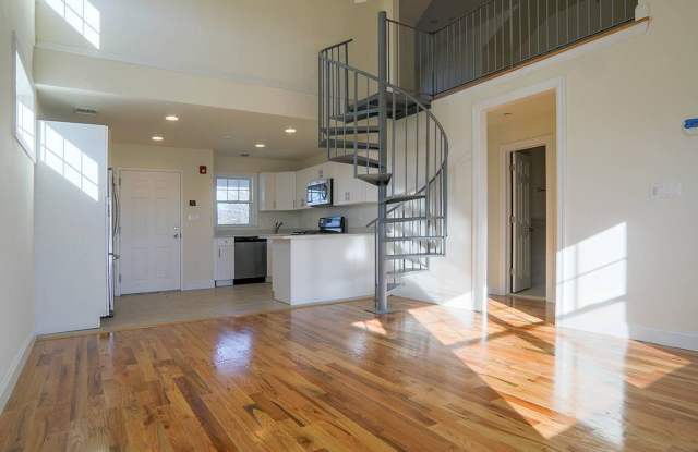 40 Cedar Swamp Rd photos photos
