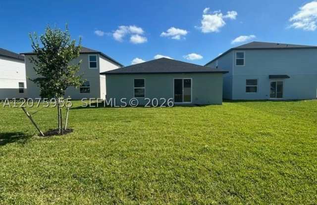 4022 N San Felice Ln Gallery 3