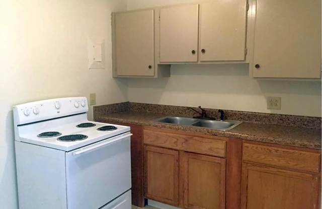 2911 New Walkertown Rd - 2911 New Walkertown Road, Winston-Salem, NC 27105