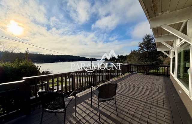 Spacious 2-Bedroom with a Water View! photos photos