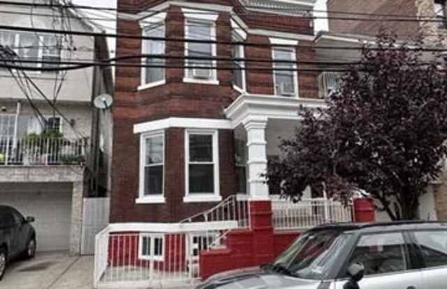 512 56th Street - 2 Gallery 1
