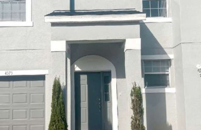 Beautiful Townhouse 3Beds / 2 and Half Bath - 4373 Gardenstone Court, Kissimmee, FL 34746