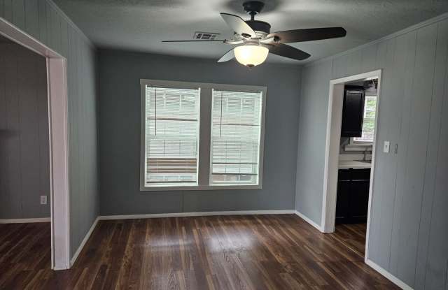 209 Northwest Arlington Avenue Gallery 2