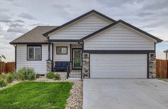 Beautiful 5 bedroom home!! photos photos