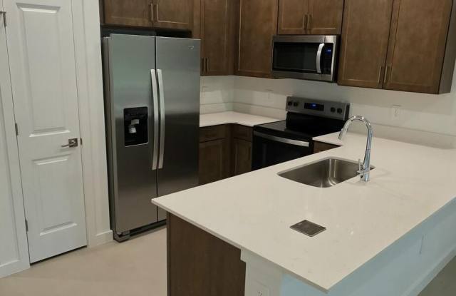 161 LAKESIDE LANDING Court Gallery 4