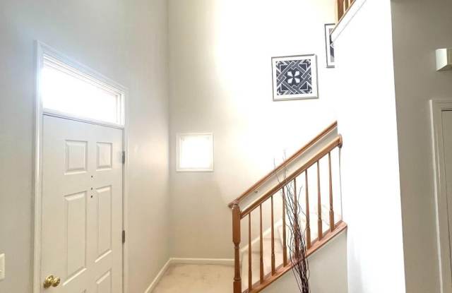 161 SUMMER WALK DRIVE Gallery 3
