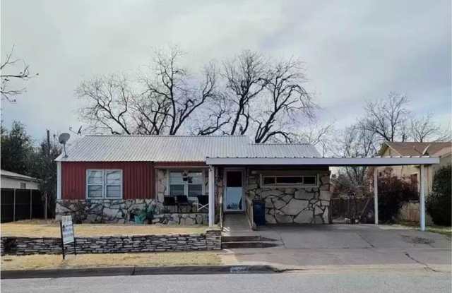 1623 Woodruff Lane - 1623 Woodruff Lane, Sweetwater, TX 79556 1623 Woodruff Lane - 1623 Woodruff Lane, Sweetwater, TX 79556