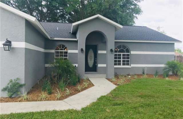4614 Canterbury Drive Gallery 2