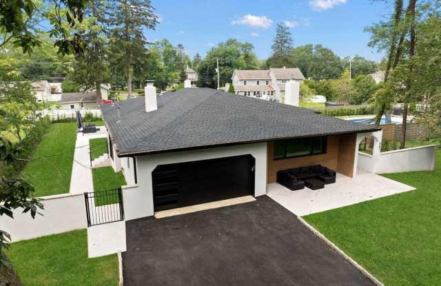 441 Slocum Place photos photos