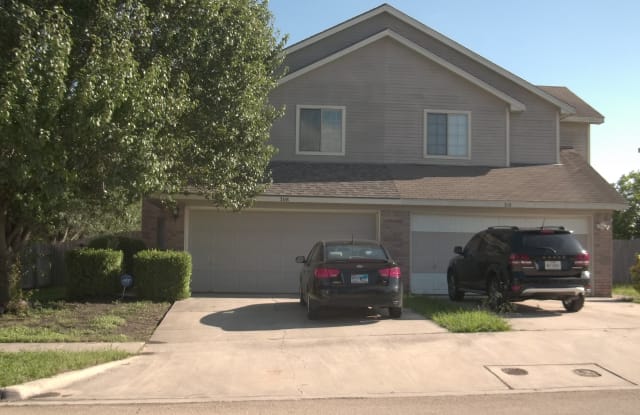 308 Deloris Dr photos photos