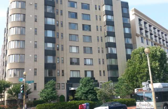 1 SCOTT Circle NW unit: 203 photos photos