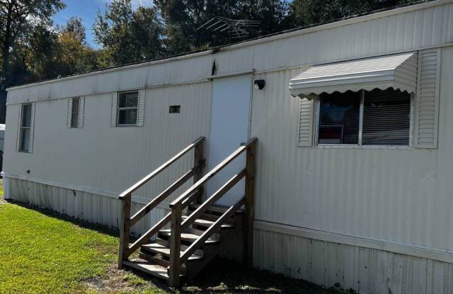 113  Grace Park Ln - 113 Grace Park Lane, Beulaville, NC 28518