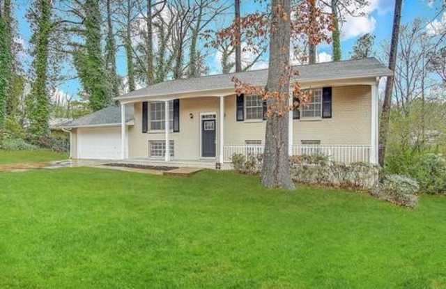 1440 Cedar Ridge Court Gallery 3