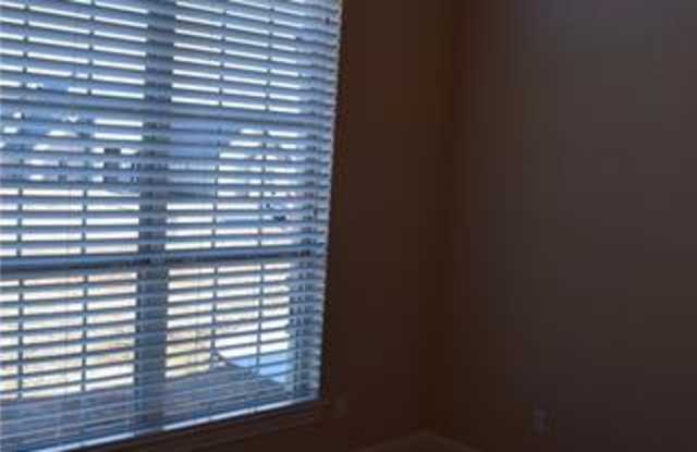 118 Esther Court Gallery 4