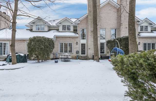 1146 Pine Oaks Circle Gallery 3