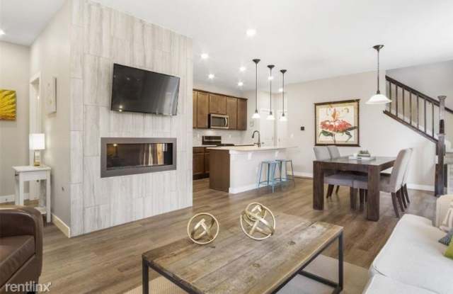 229 W Jamison Court - 229 West Jamison Circle, Littleton, CO 80120