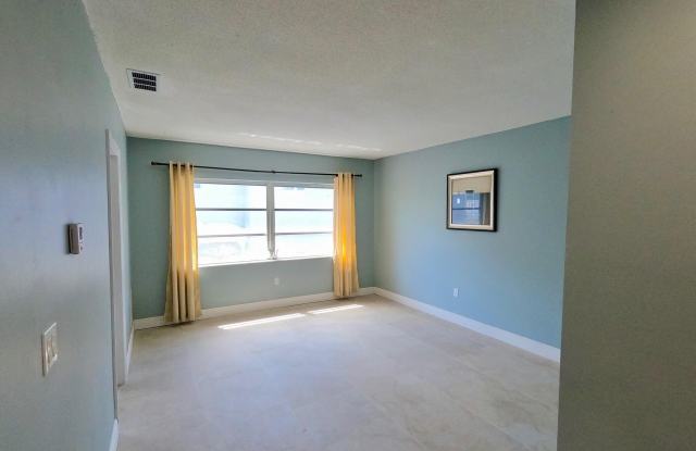 382 E Royal Palm Road Gallery 2