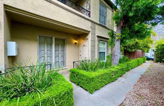 Excellent Location Large 1 Bed with a Huge Private Yard photos photos
