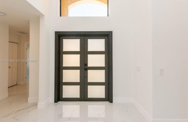 381 Cameron Dr Gallery 4