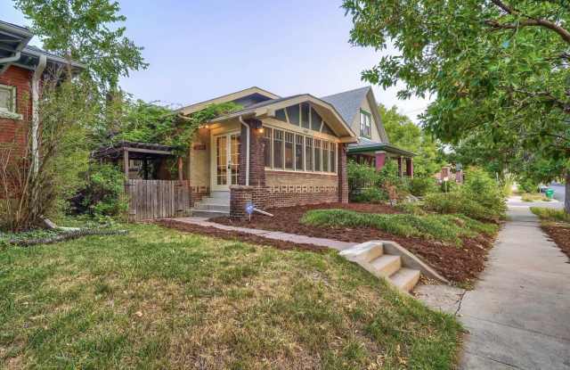 MOVE IN INCENTIVE! Remodeled Highland's Bungalow-Available now! Gallery 4