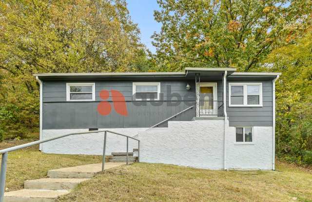 3 Bedroom Home in St. Elmo! photos photos