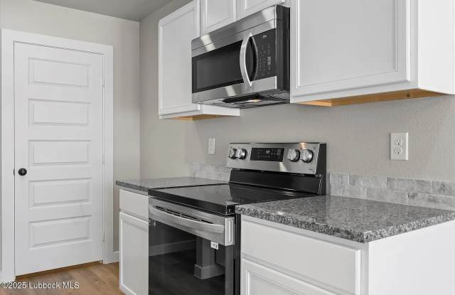 14509 Paris Avenue photos photos