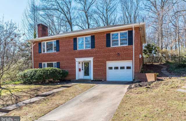 3158 RAVENWOOD DRIVE Gallery 2