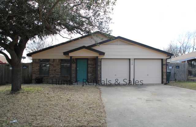 Low Traffic! photos photos