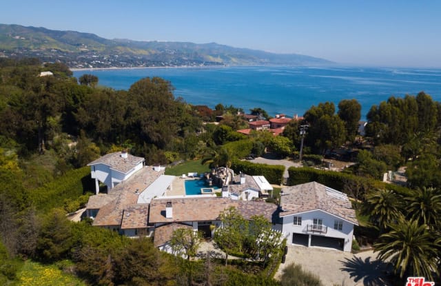 28823 Cliffside Dr - 28823 Cliffside Drive, Malibu, CA 90265