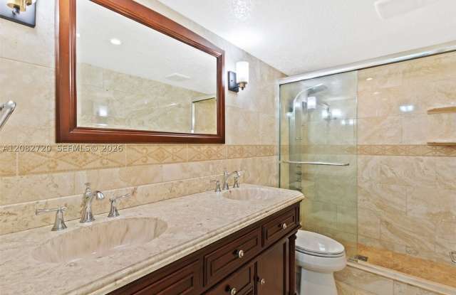 1300 W 47th Pl Gallery 2