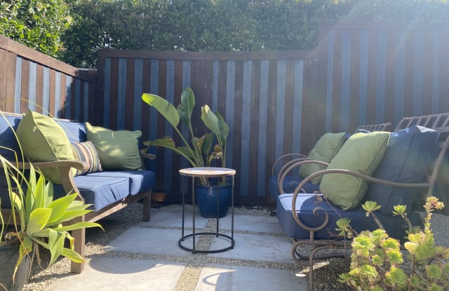 935 W Valerio St - 935 West Valerio Street, Santa Barbara, CA 93101