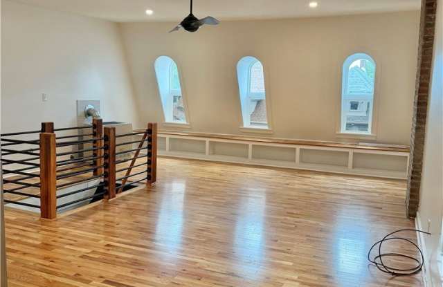58 Trinity Place Gallery 2
