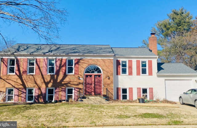 7902 RICHFIELD ROAD - 7902 Richfield Road, Newington, VA 22153