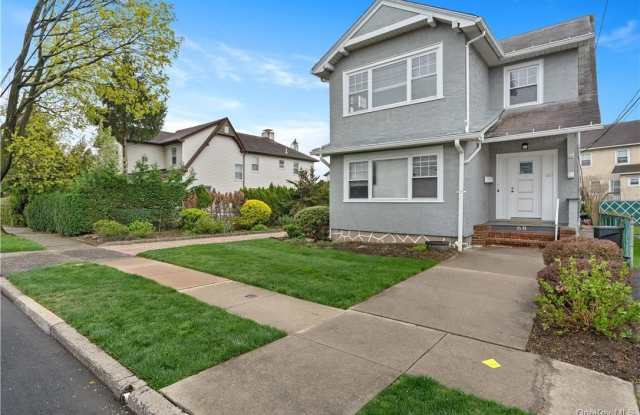 68 Stephenson Boulevard photos photos