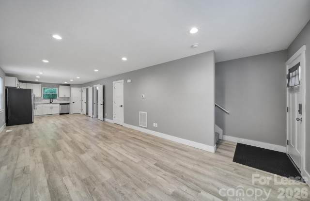 110 Carpenter Street Gallery 4
