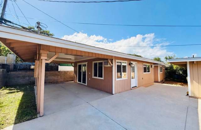 Newly Renovated 2 Bedroom / 1 Bathroom Cottage in Kahului! Gallery 1