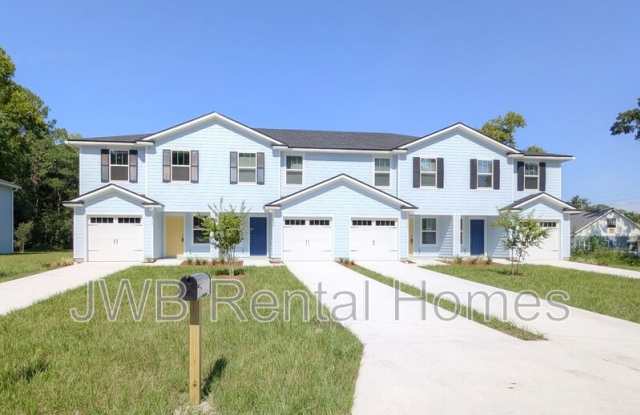 1122 Comanche St photos photos