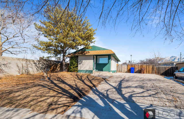 Stunning Single Family Home In Excellent Midvale Location photos photos