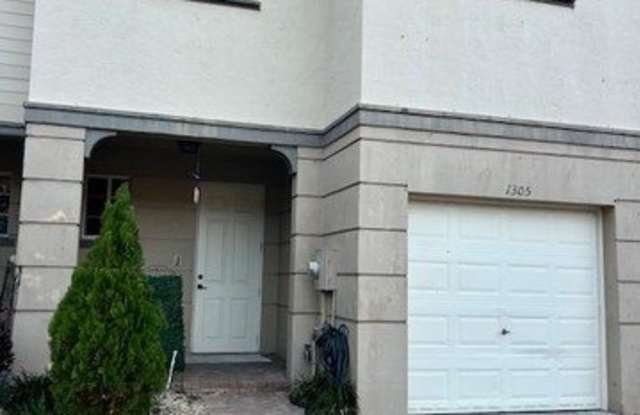 1305 Lucaya Drive photos photos