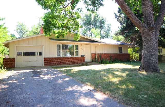 1024 Glenmoor Drive photos photos