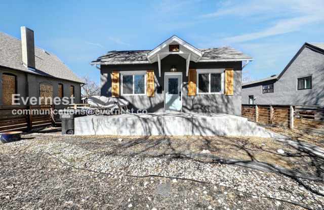 2551 West 39th Avenue photos photos