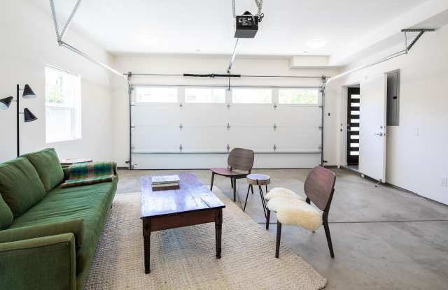 2806 Marsh Street Gallery 1