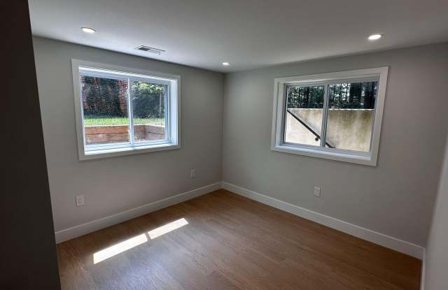7506 WELLESLEY Drive Gallery 3